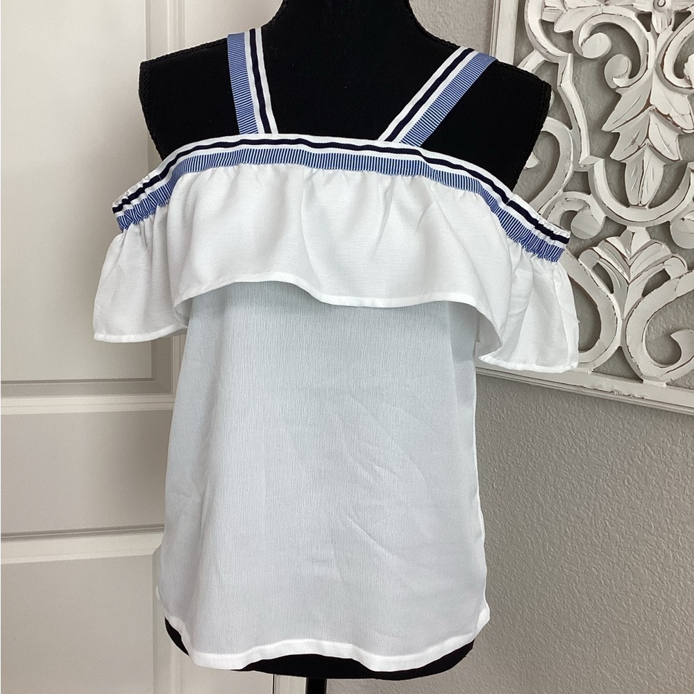 Multicolored Sleeveless Ruffled Blouse